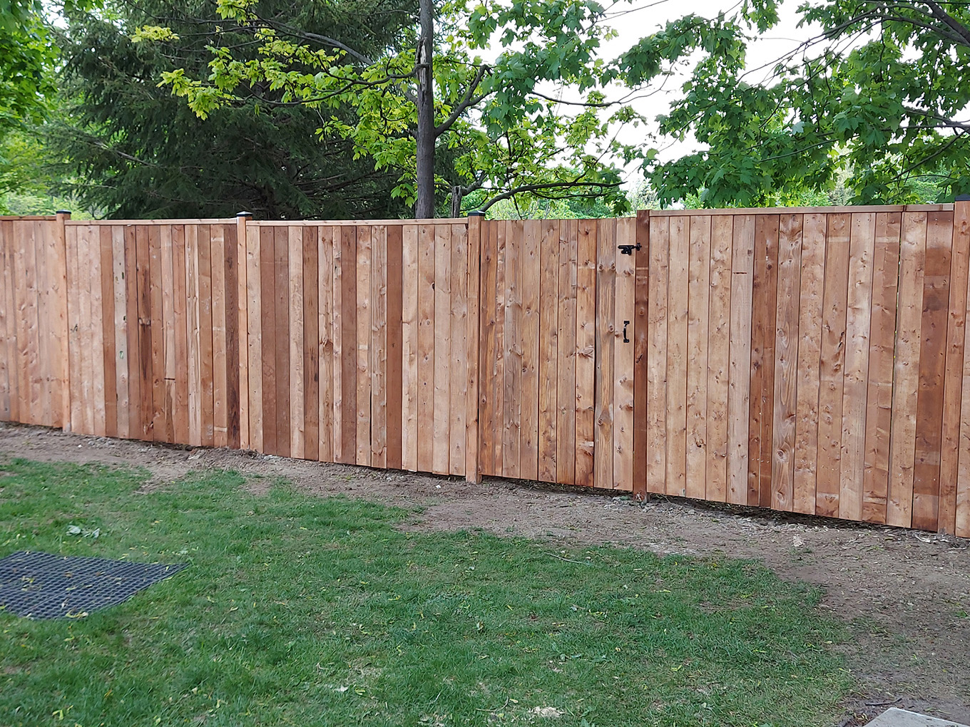 Toronto, Ontario Wood Fence Contractor Company